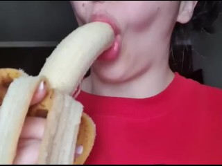 Suck Banana