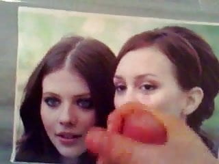 Cumming Desist Michelle Trachtenberg Coupled With Leighton Meester